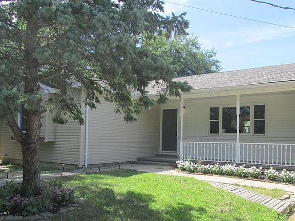 3rd image of 408 Berkeley Ave
