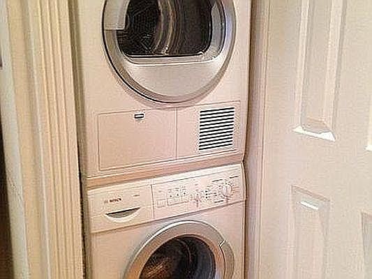 4th image of 535 Hudson St APT 4G