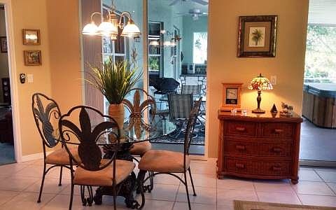 4th image of 206 Bay Harbor Dr NE