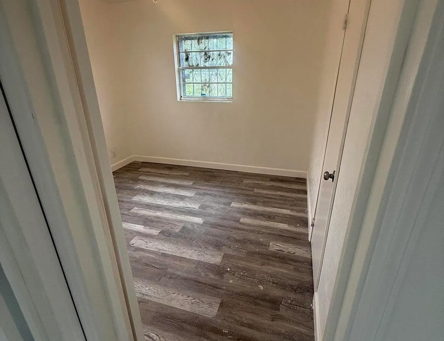 3 bed, 1.0 bath, 1346 sqft, $1,700 — Photo 2