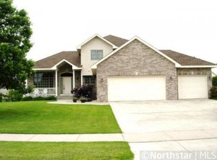 12741 Avocet St NW, Coon Rapids, MN 55448