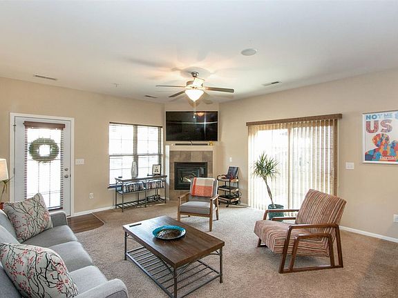 5th image of 406 Churchill Dr
