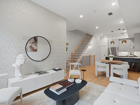 4th image of 20 Westervelt Pl #2