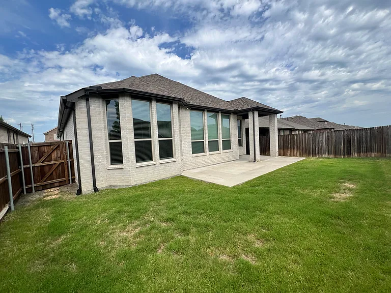 1817 Lockhart Dr — Photo 17