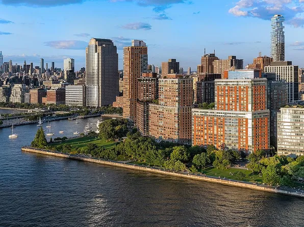 20 River Ter APT 11K, New York, NY 10282