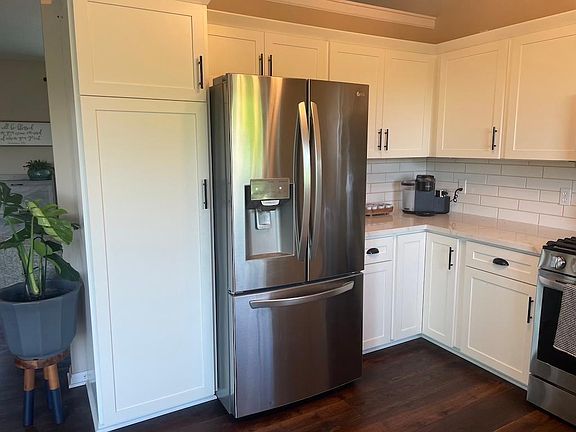 4th image of 8177 Lori Ln