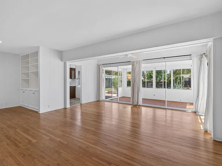 4260 Maplewood Pl — Photo 9