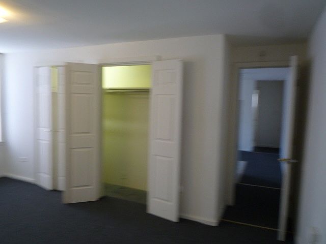 1st image of 529 W 7th St