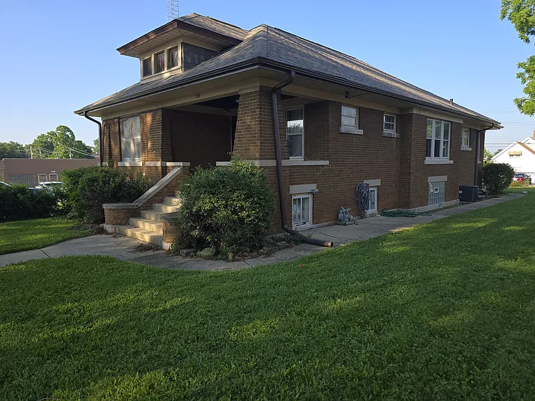 722 Nicholson St — Photo 1