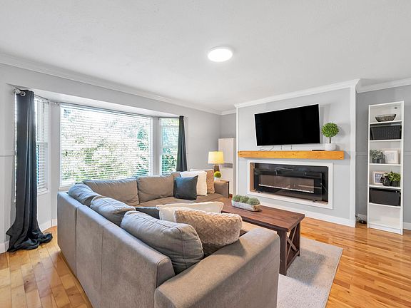 5th image of 4881 216th St