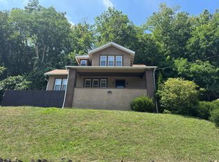 1084 W. WASHINGTON AVE, Wheeling, WV 26003