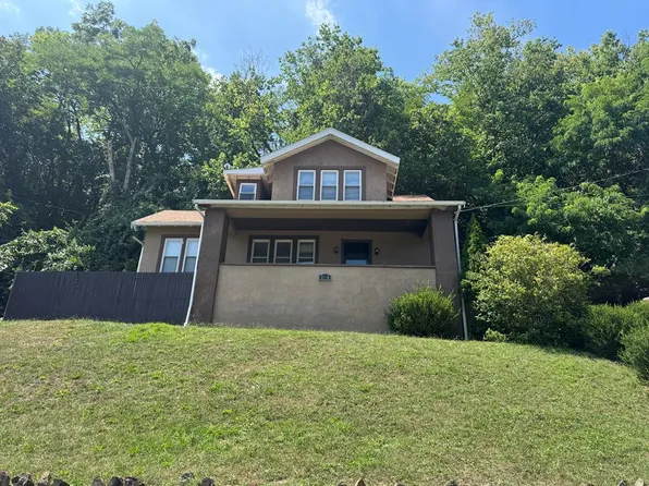 1084 W. WASHINGTON AVE, Wheeling, WV 26003
