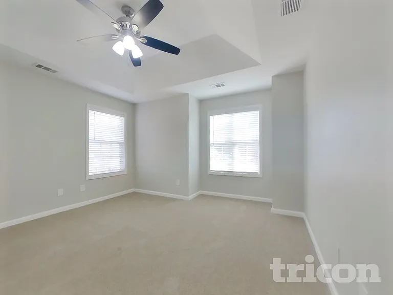 542 Meadow Spring Dr — Photo 7