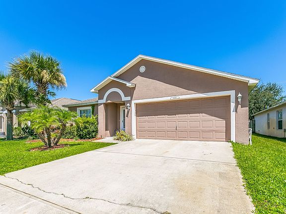 2nd image of 4038 Wilkes Dr