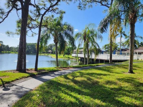 435 Pine Glen Ln APT D-2