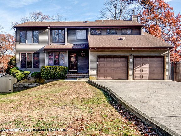 2nd image of 537 Parkwood Avenue