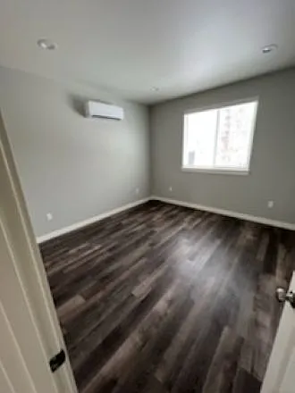 2904 N Greenwood St #B — Photo 9