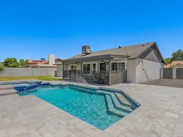 6120 W Shangri La Road, Glendale, AZ 85304