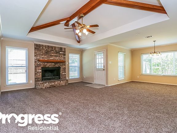 2nd image of 1120 Springwood Dr