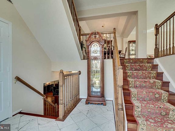 5th image of 10498 Courtney Dr