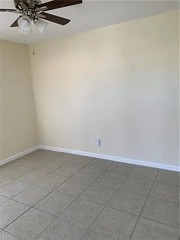 3127 Marietta St — Photo 4