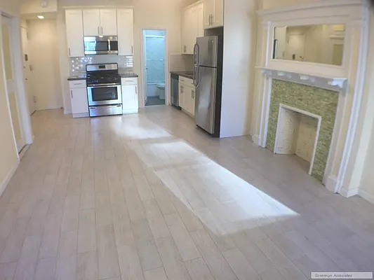 Rented by Sovereign Associates | media 14