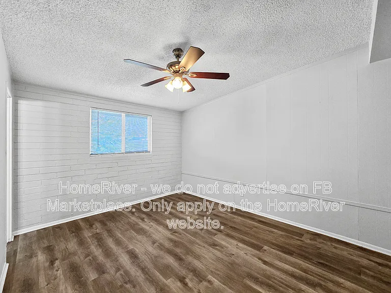 6019 N 32nd Dr — Photo 10
