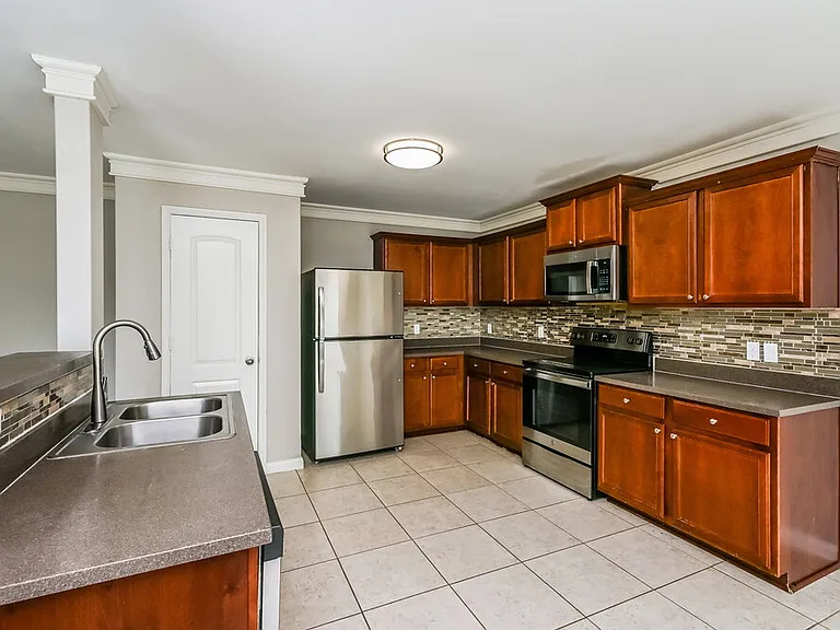 8916 Highland Orchard Dr — Photo 7