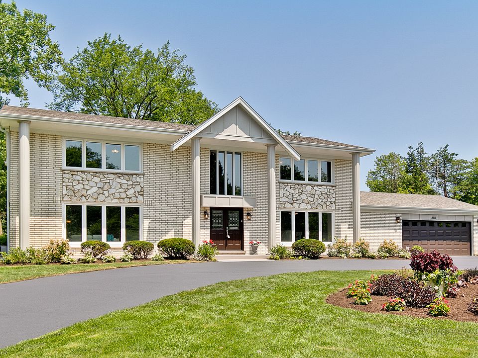 1st image of 2215 Churchill Ln