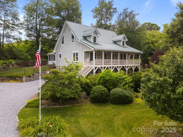 87 Silent Forest Dr, Canton, NC 28716