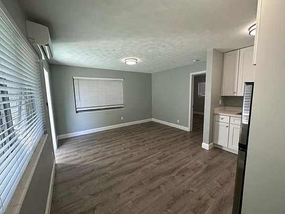 3rd image of 4246 Sea Grape Dr #1