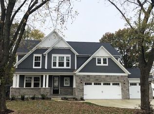930 E Auman Dr, Carmel, IN