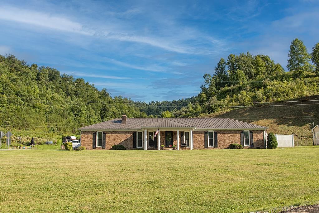 53 Hilton Holw, Hagerhill, KY 41222 Zillow