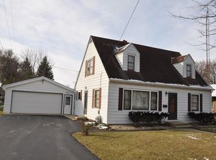 373 Amanda St, Burlington, WI 53105