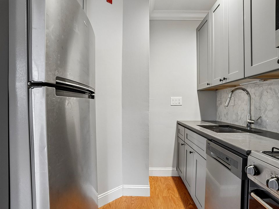 1st image of 319 S 10th St #333A