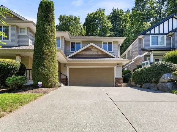 35347 Kinloch Pl, Abbotsford, BC V3G 3A8