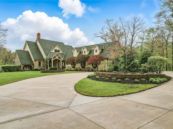 1 Grandview Dr, West Middlesex, PA 16159