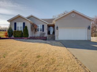 1309 Sunrise Dr, Carthage, MO 64836
