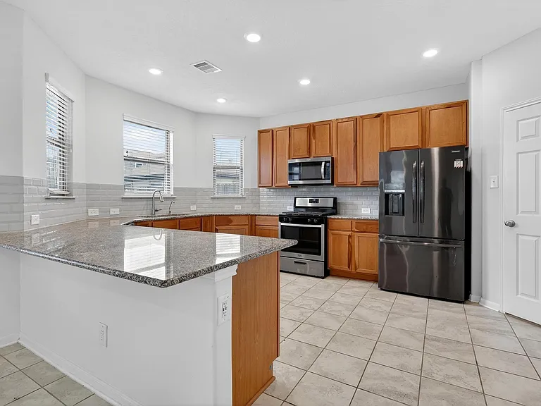3322 Nila Creek Dr — Photo 7