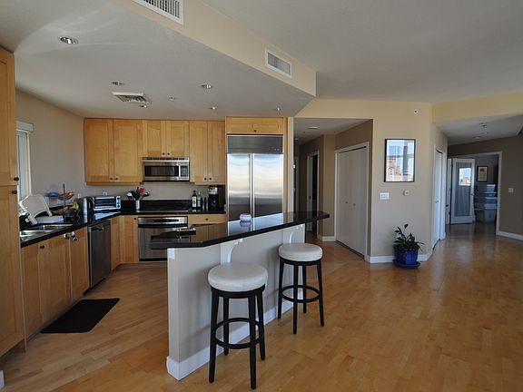 4th image of 700 W Harbor Dr Unit 601