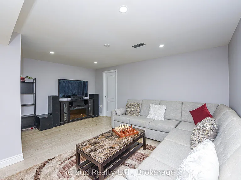 25 Giles Rd — Photo 34