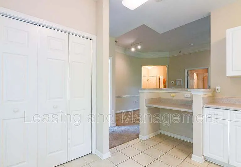 1035 Telfair Way — Photo 9