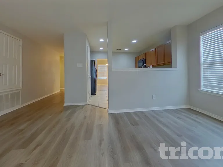 16824 Pinery Way — Photo 3