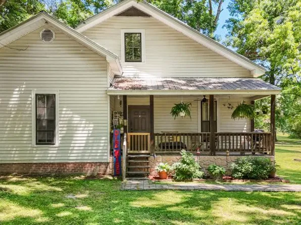 122 Plant St, Plantersville, MS 38862