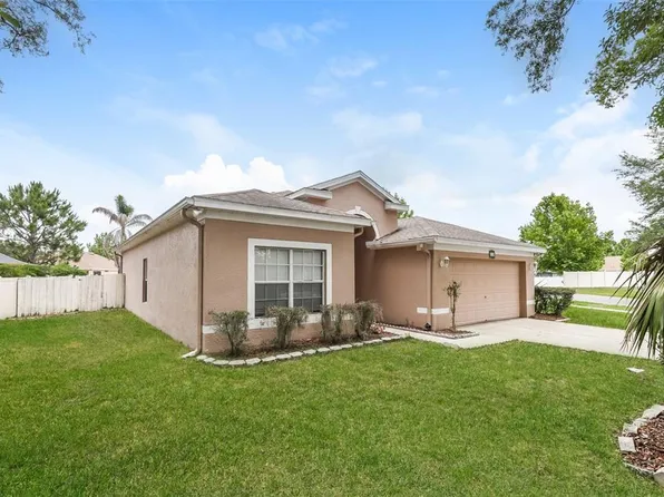 814 Coade Stone Dr, Seffner, FL 33584