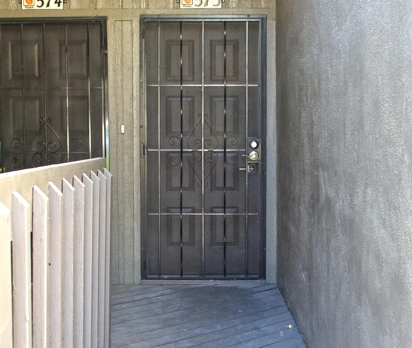 2605 N Pinon Rdg — Photo 2