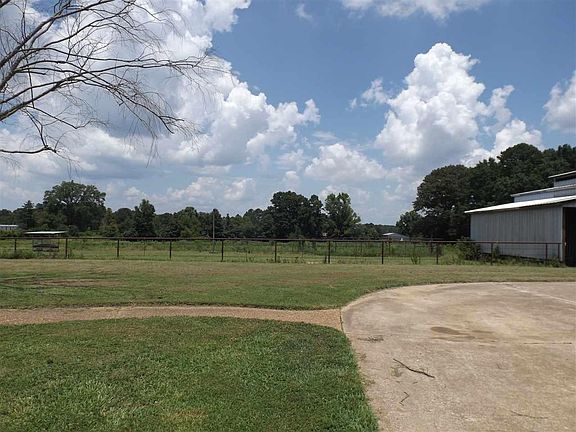 4th image of 615 County Road 1110