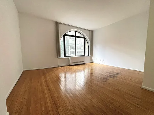 Rented by JM Preston Properties LLC | media 8