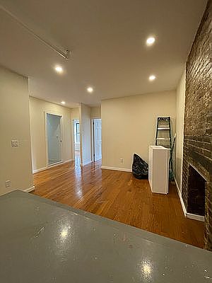1st image of 136 Orchard St #12