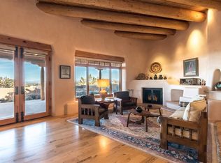 801 Vista Catedral, Santa Fe, NM 87501